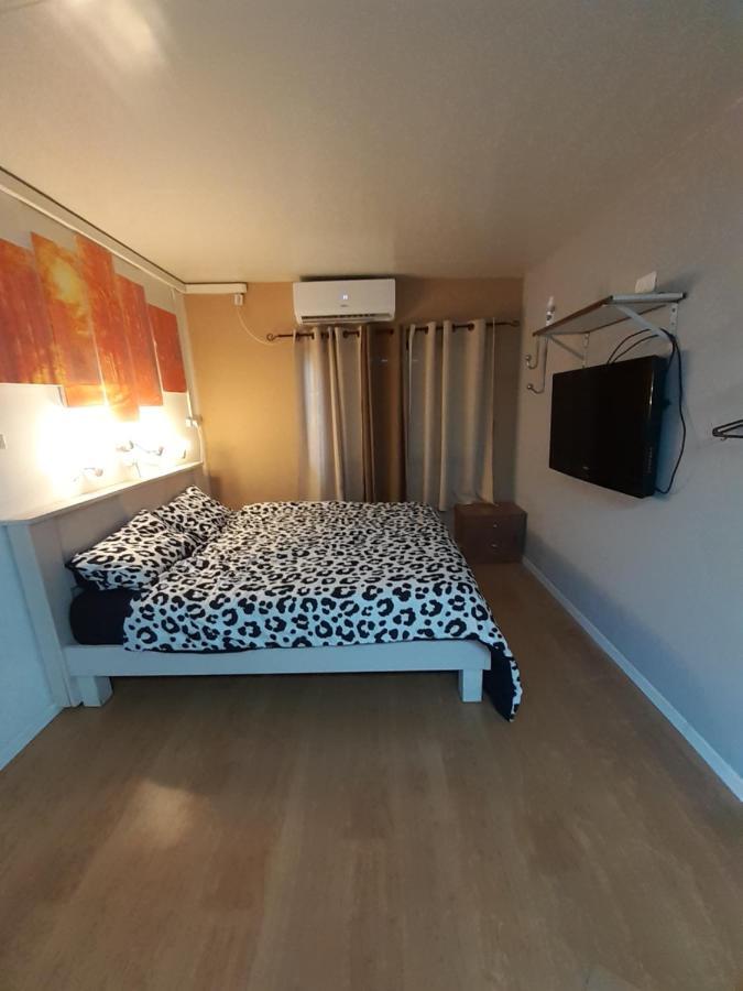 Suite- Studio- Zimmer เบท เชอัน ภายนอก รูปภาพ