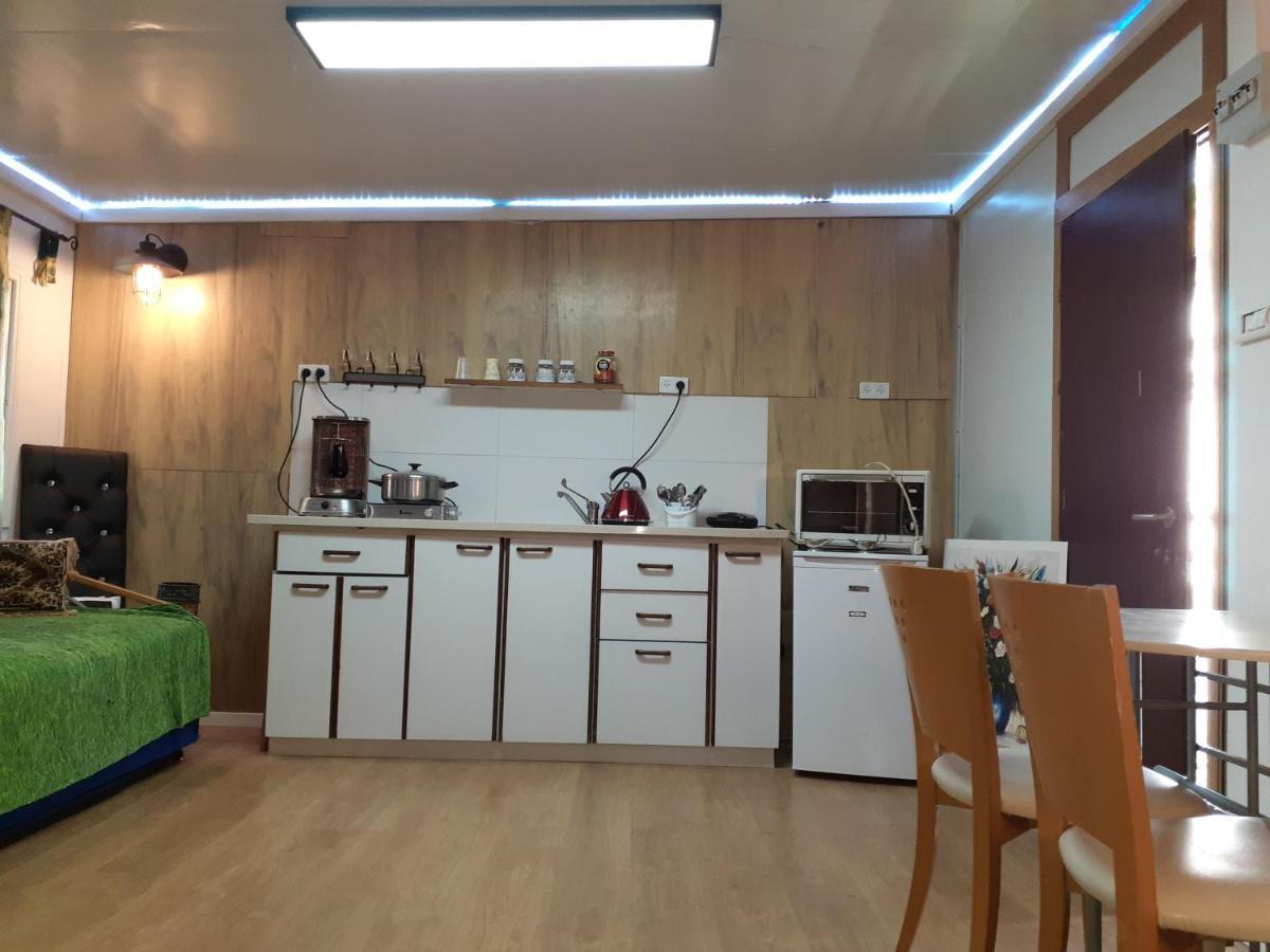 Suite- Studio- Zimmer เบท เชอัน ภายนอก รูปภาพ